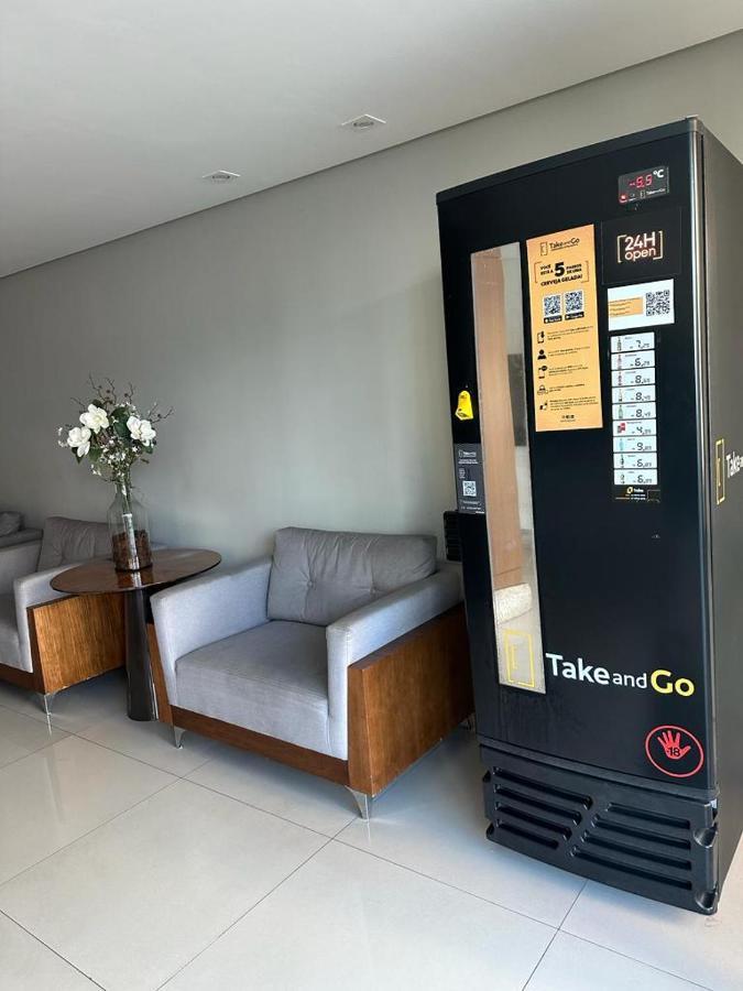 ヴィラ・ヴェーリャAconchegante Apartamento Perto Do Mar Com Wi-Fi Gratuitoアパートメント エクステリア 写真